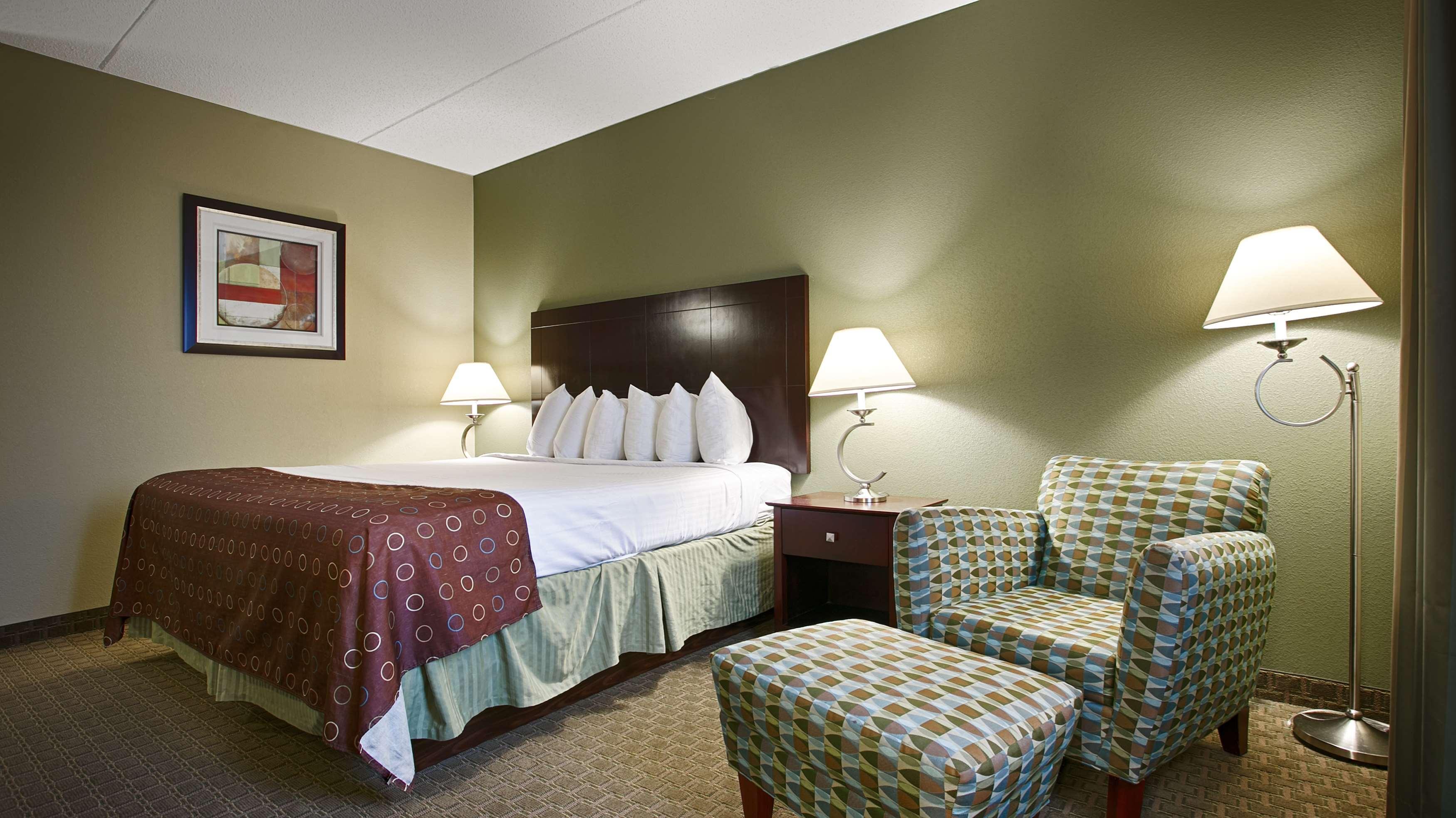 Best Western Airport Inn & Suites Cleveland Brook Park Exteriör bild