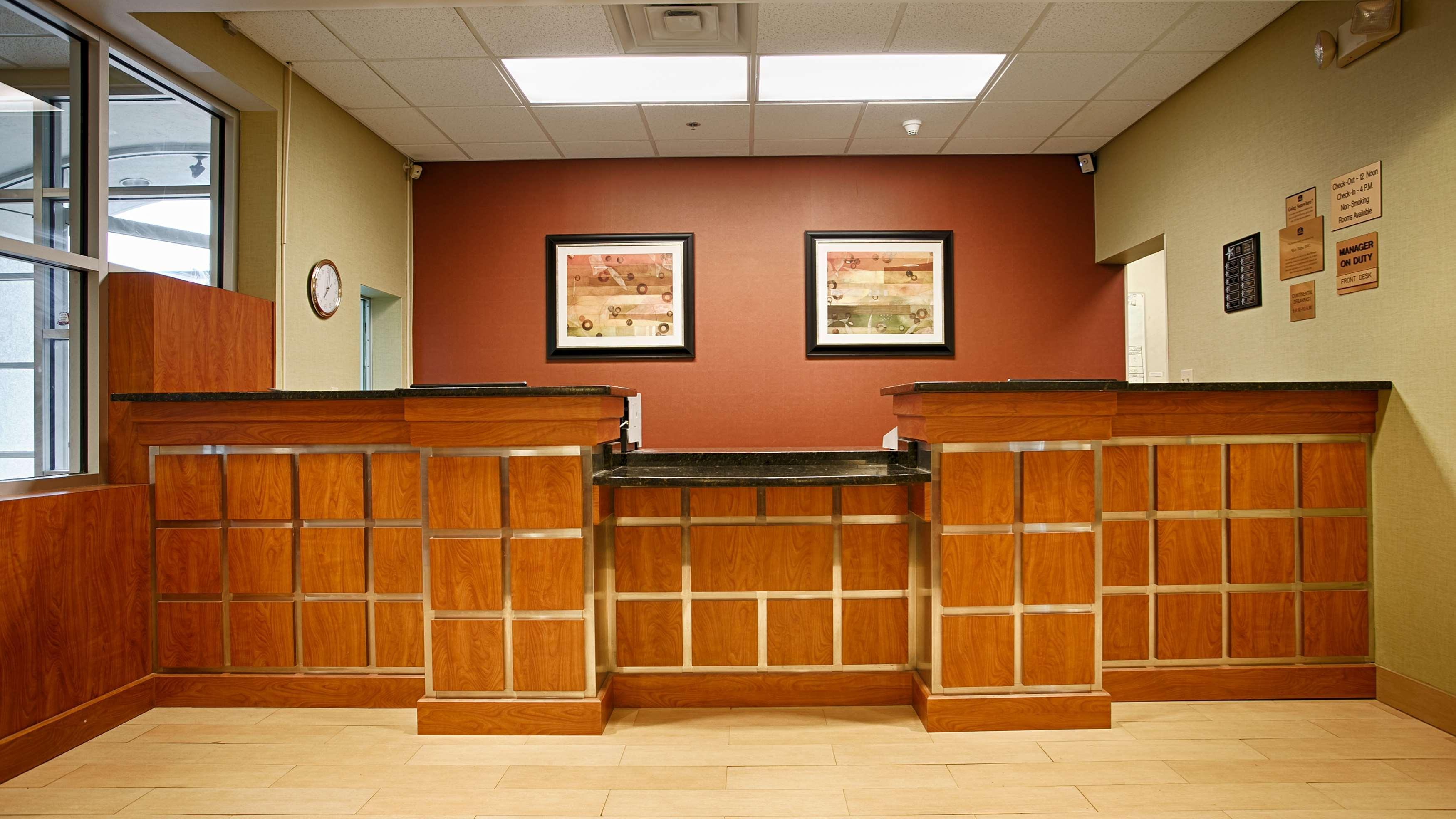 Best Western Airport Inn & Suites Cleveland Brook Park Exteriör bild
