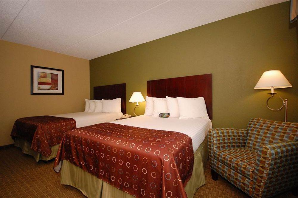Best Western Airport Inn & Suites Cleveland Brook Park Rum bild