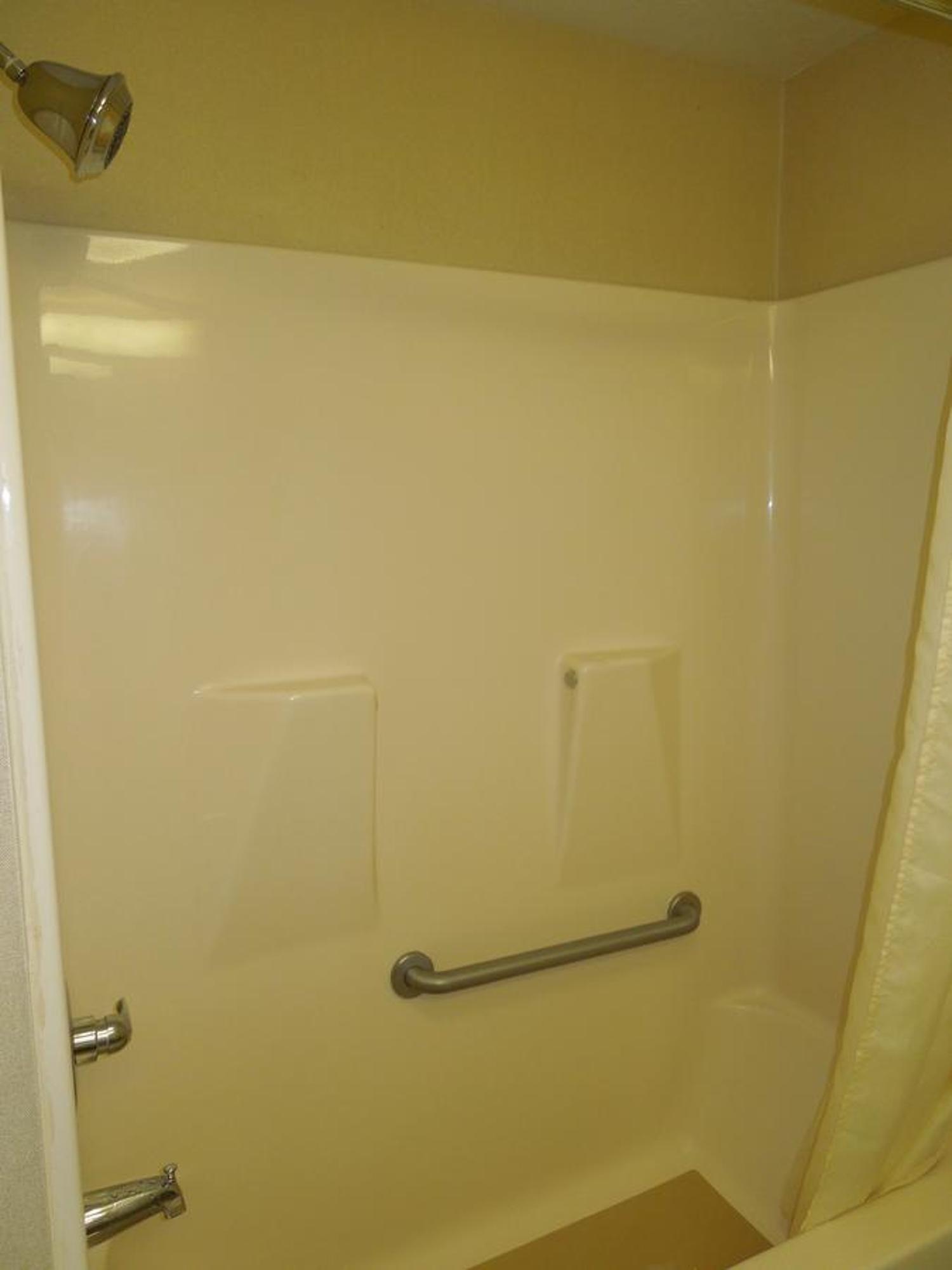 Best Western Airport Inn & Suites Cleveland Brook Park Rum bild