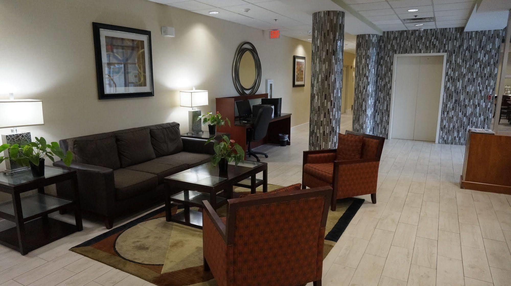 Best Western Airport Inn & Suites Cleveland Brook Park Exteriör bild