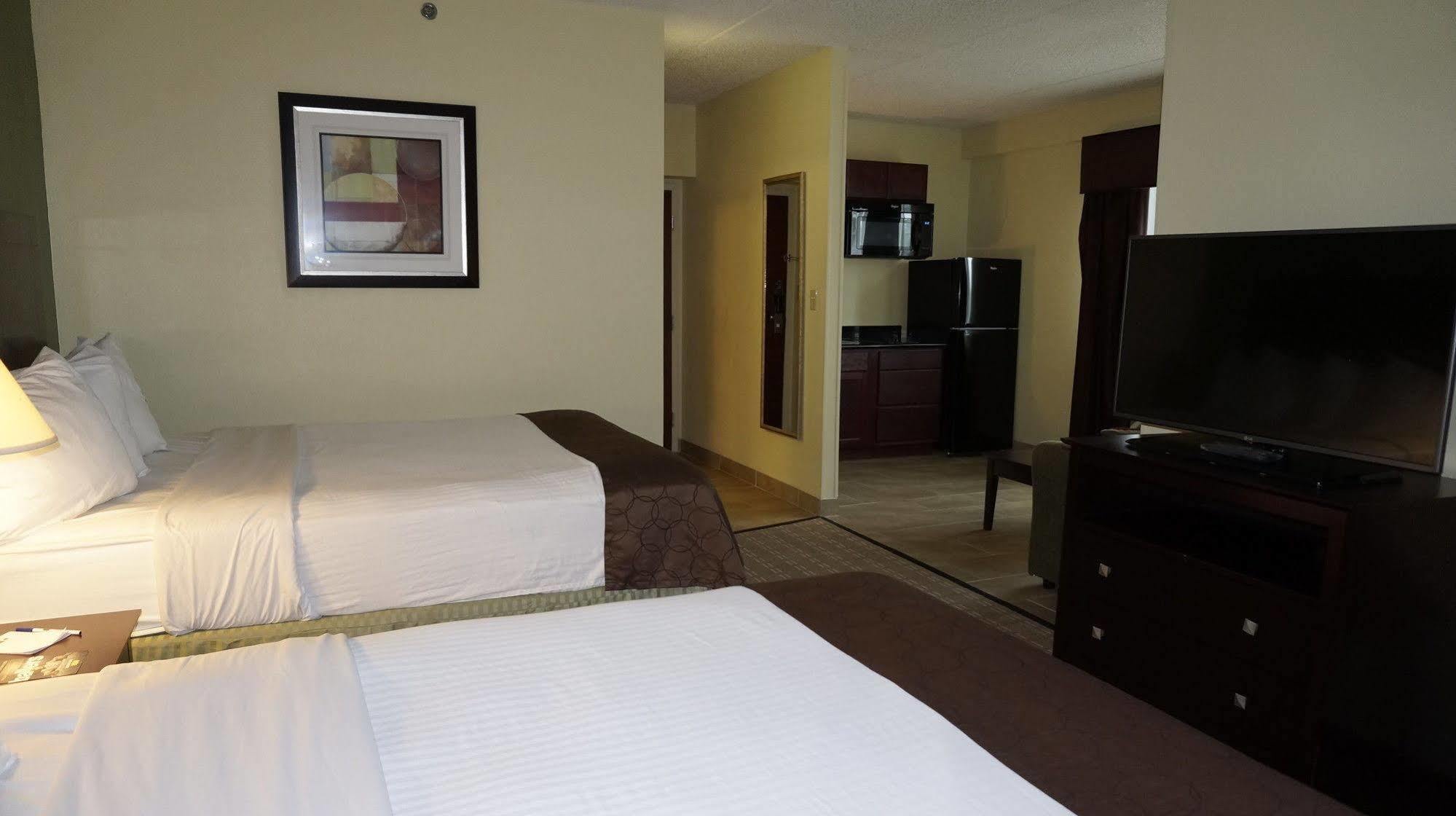 Best Western Airport Inn & Suites Cleveland Brook Park Exteriör bild