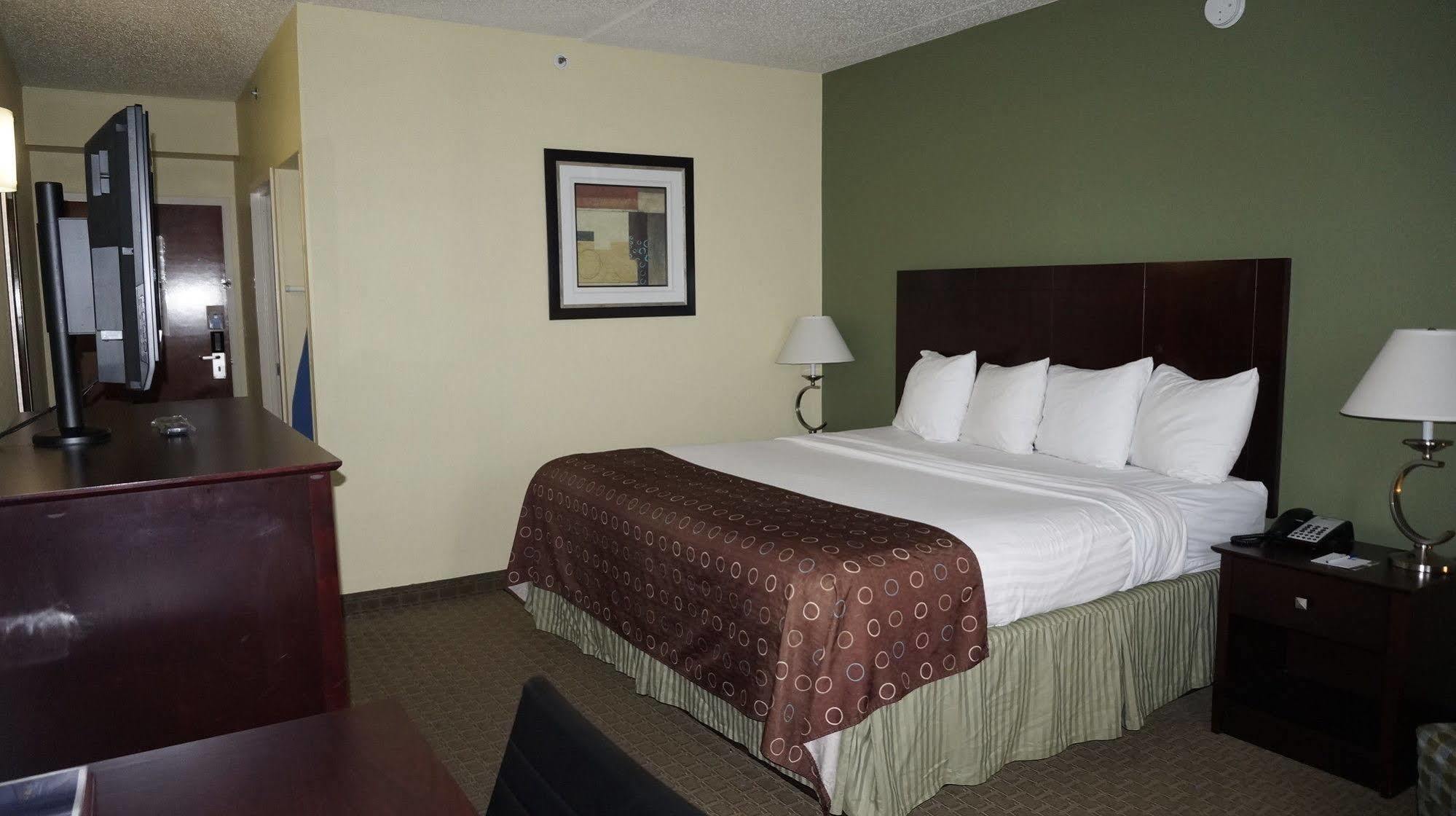 Best Western Airport Inn & Suites Cleveland Brook Park Exteriör bild