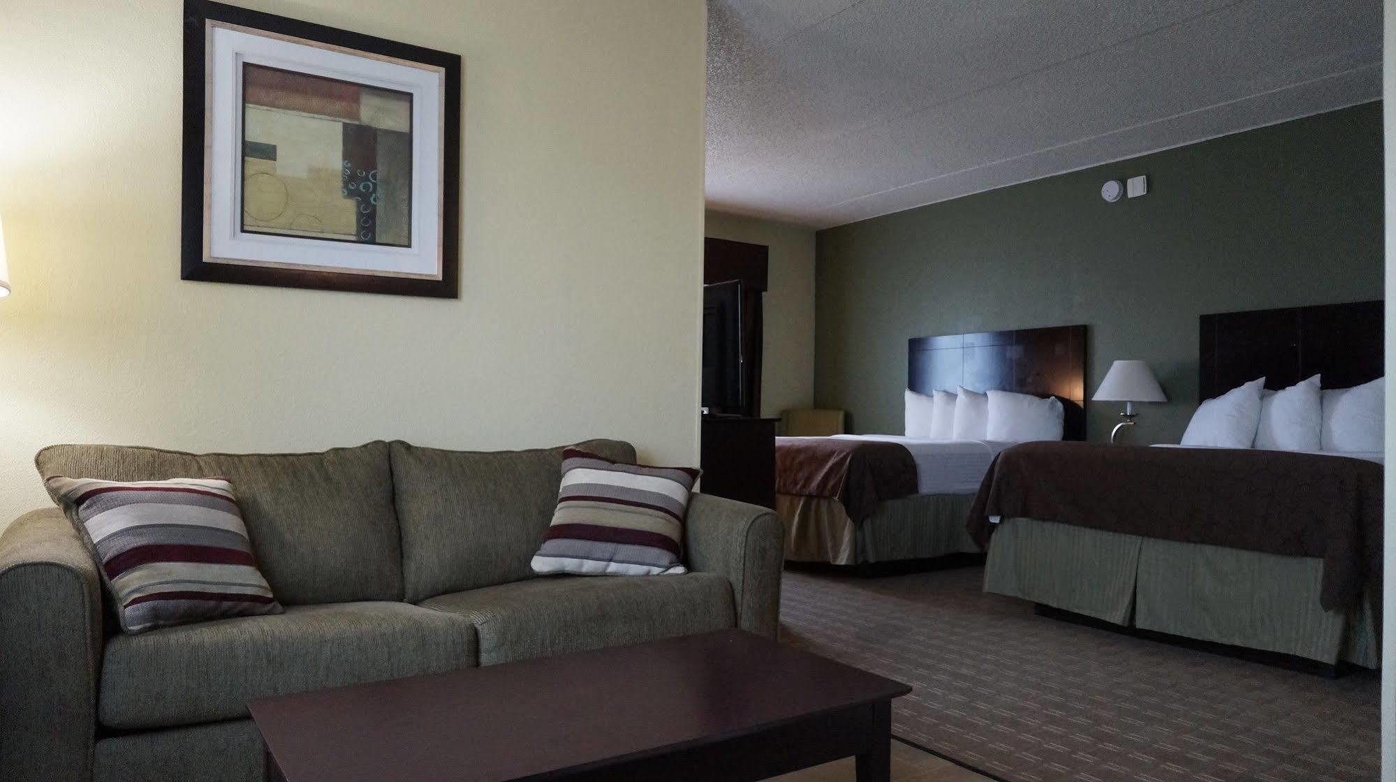 Best Western Airport Inn & Suites Cleveland Brook Park Exteriör bild