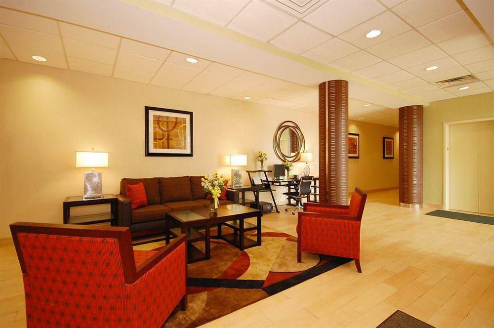 Best Western Airport Inn & Suites Cleveland Brook Park Inreriör bild